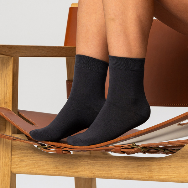 5 par mørkegrå bambus strømper (Low cut)