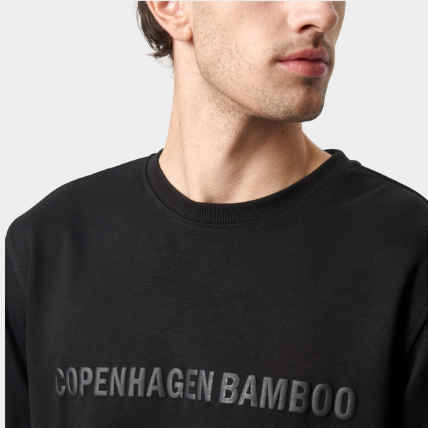 Sort bambus joggingsæt med logo