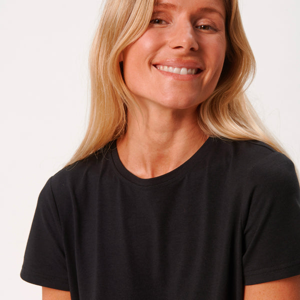 Bambus Pakke - T-shirt & Maxi Trusser & Strømper - Sort