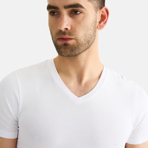 2 pak Hvid slim fit bambus V-hals T-shirt fra JBS