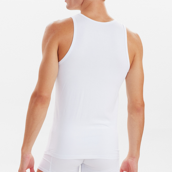 2 hvide bambus tank top