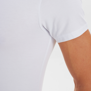 2 pak Hvid slim fit bambus V-hals T-shirt fra JBS