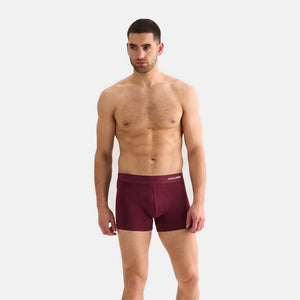 3 pak bambus underbukser i mørkerød/navy/sort fra Jack & Jones på model forfra i helfigur