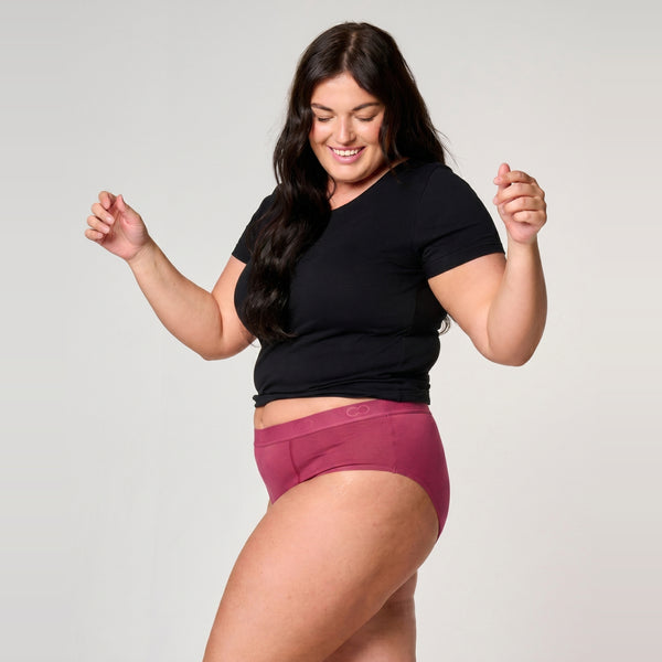 Kraftig bambus menstruationstrusse i Ruby Pink